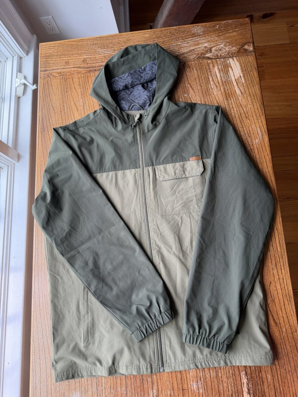Voyager Olive and Tan Hooded Windbreaker Jacket Mens XL